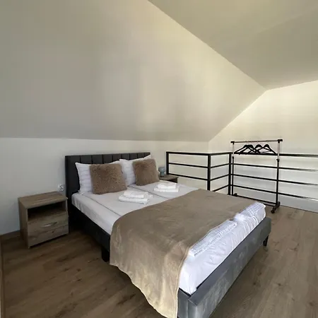 La Luna Imobiliare Apart Otel *
